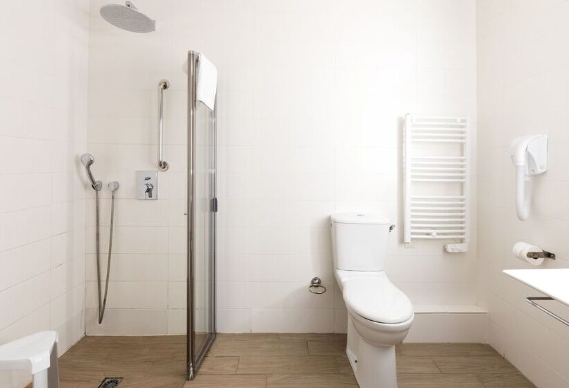 スタンダードトリプルルーム, Sowell Hotels Saint Tropez