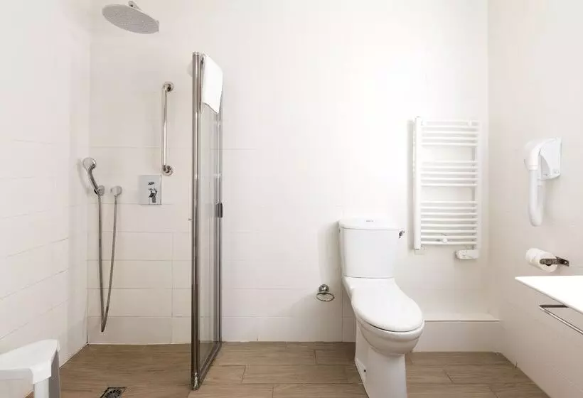 اتاق استاندارد سه نفره, Sowell Hotels Du Golfe De Saint Tropez