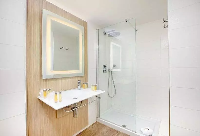 اتاق استاندارد سه نفره, Sowell Hotels Du Golfe De Saint Tropez