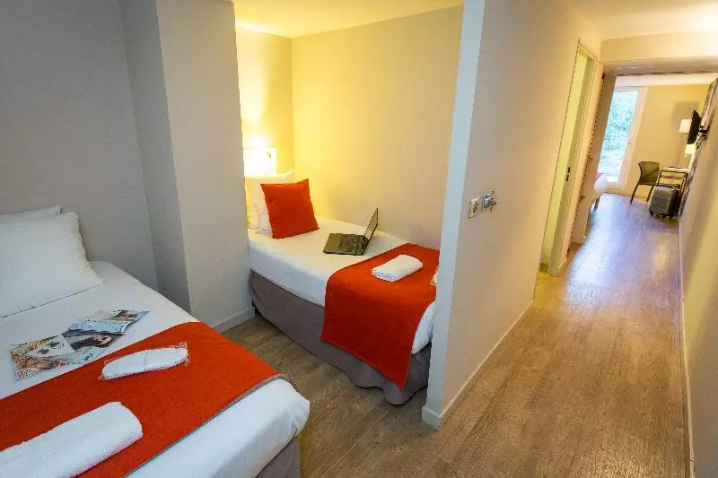 اتاق استاندارد سه نفره, Sowell Hotels Du Golfe De Saint Tropez