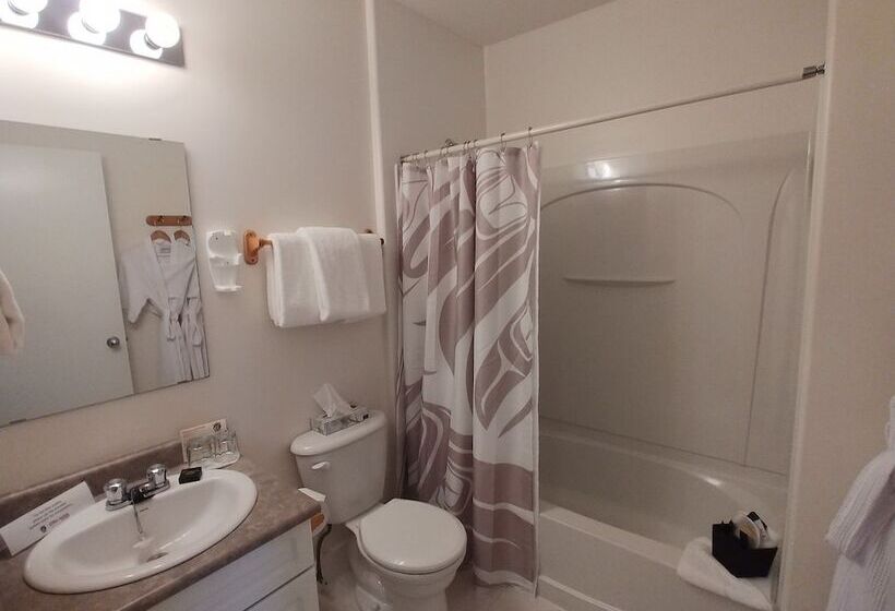 家庭间, The Lund Resort At Klah Ah Men