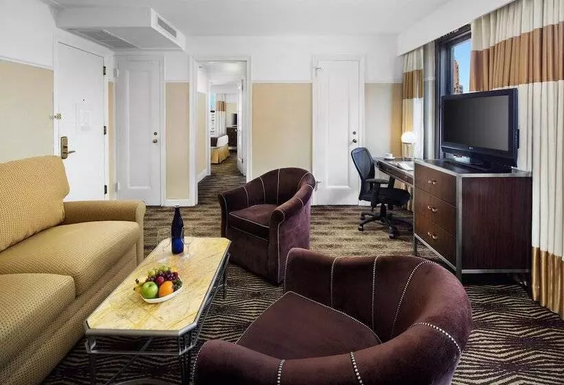 Perhesviitti, The New Yorker Hotel by Lotte Hotels