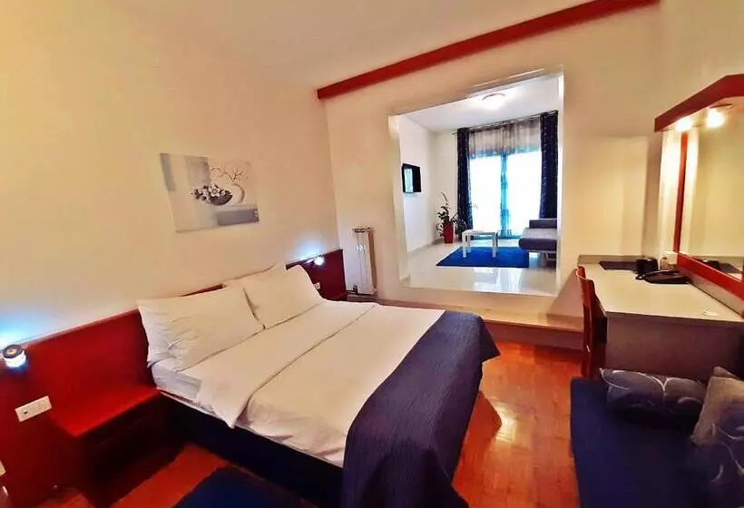 اتاق استاندارد با بالکن, Rooms Vodisek   Depandansa Capodistria Boutique Hotela