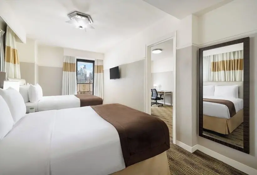 Perhesviitti, The New Yorker Hotel by Lotte Hotels