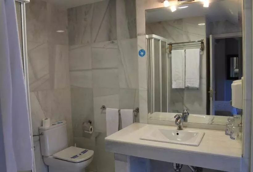 سوییت, Apartahotel Villa De Parla