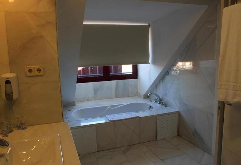 סוויטה, Apartahotel Villa De Parla