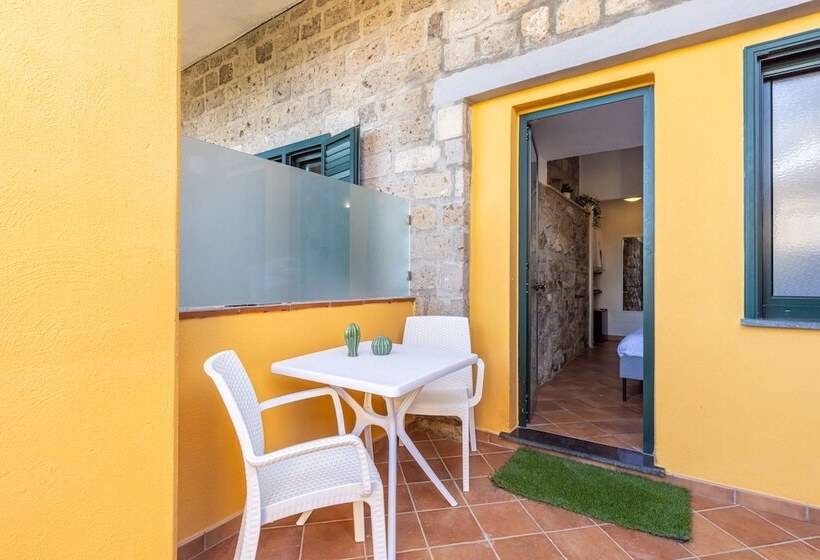 ベーシックルーム, Casale Antonietta