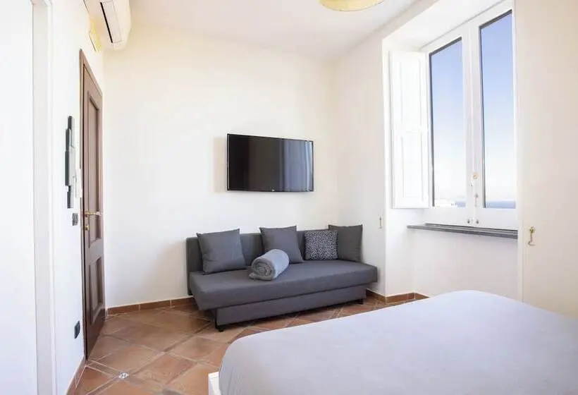 اتاق لوکس, Casale Antonietta