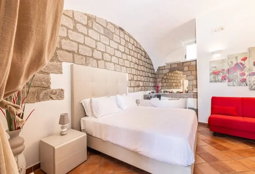 سوییت جونیور, Casale Antonietta