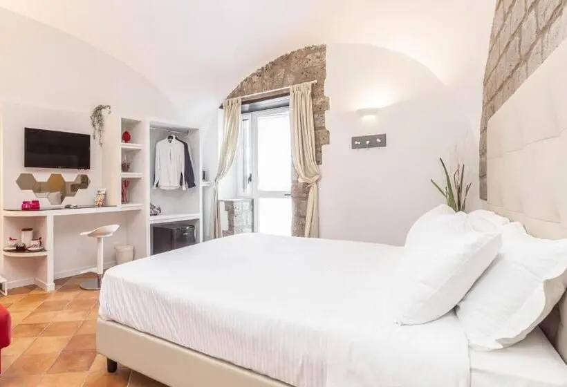 سوییت جونیور, Casale Antonietta