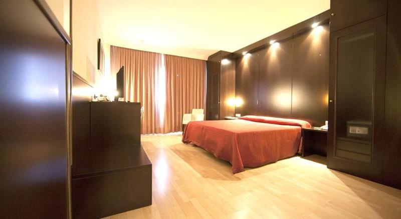 חדר סטנדרט, Acosta Centro