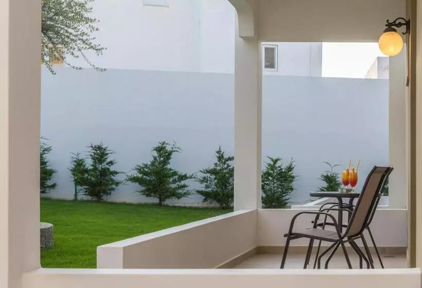Superior Neljän Hengen Huone, Agrelli Hotel & Suites