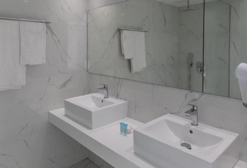 Полулюкс, Agrelli Hotel & Suites