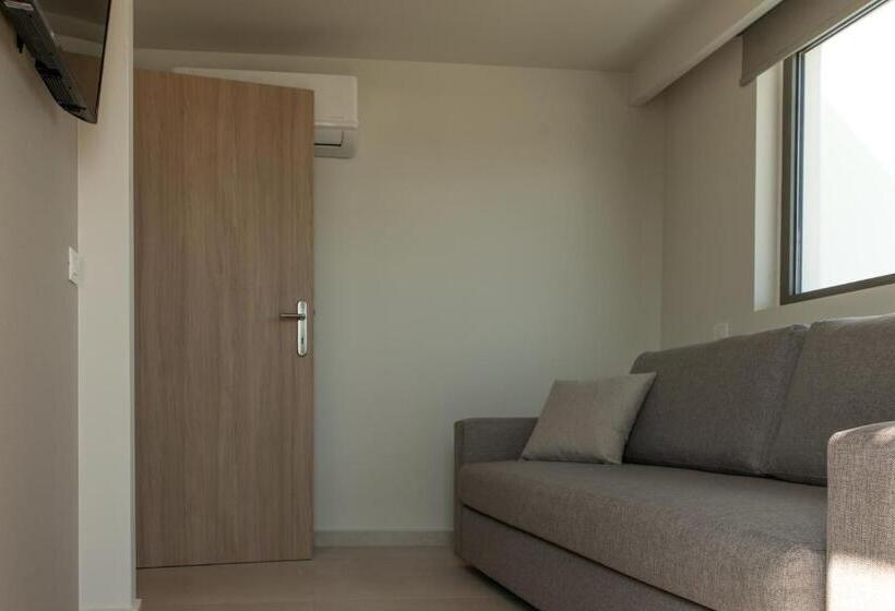 חדר דלוקס לשלושה עם נו לים, Agrelli Hotel & Suites