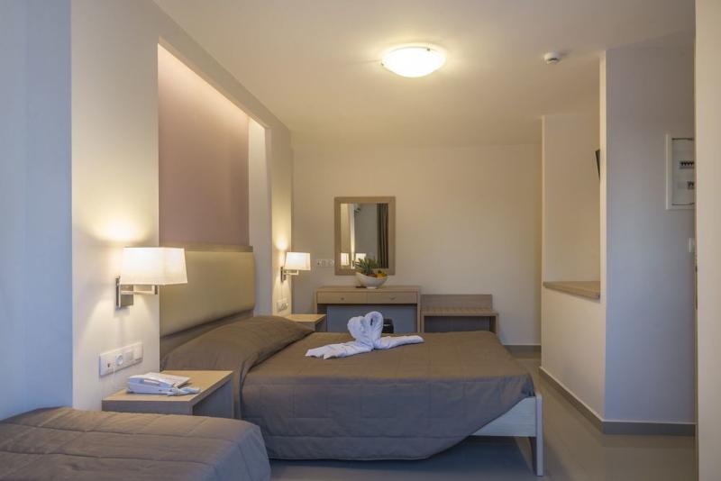 סטודיו סופריור, Agrelli Hotel & Suites