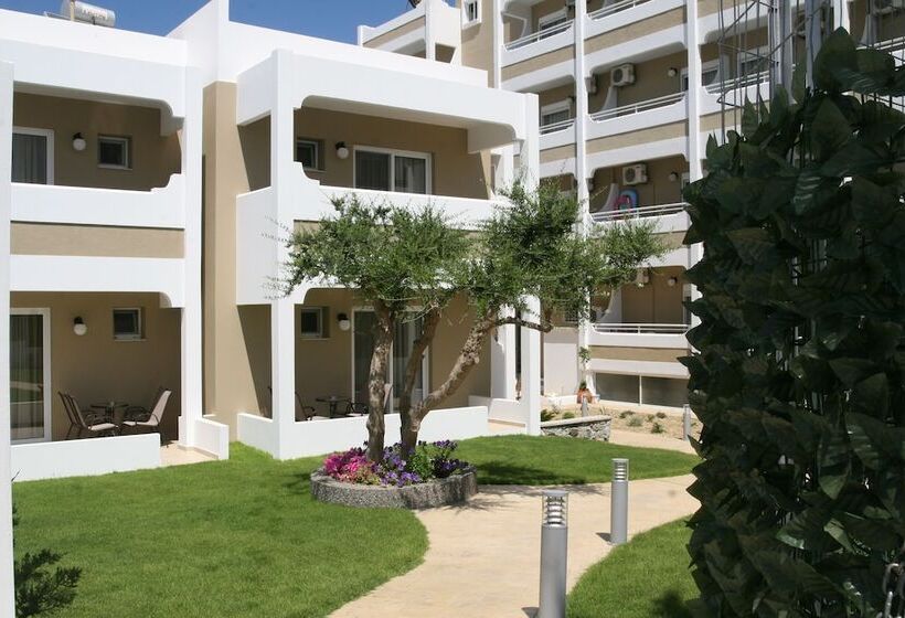 סטודיו סופריור, Agrelli Hotel & Suites