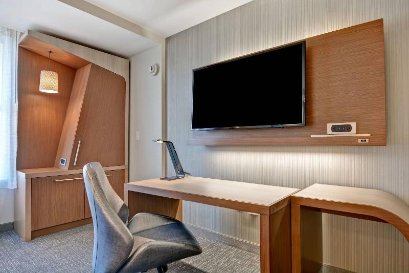 اتاق اکونومی یک تخته, Auto Park