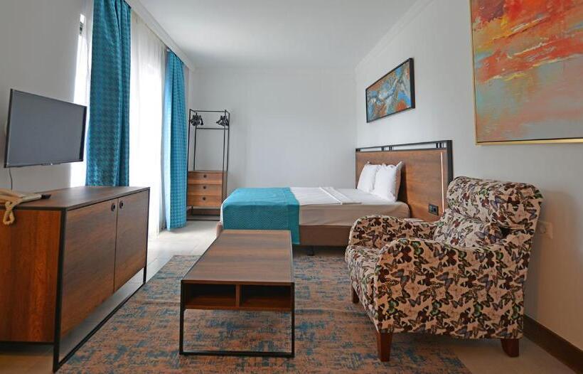 غرفة عائلية, Bitez Garden Life