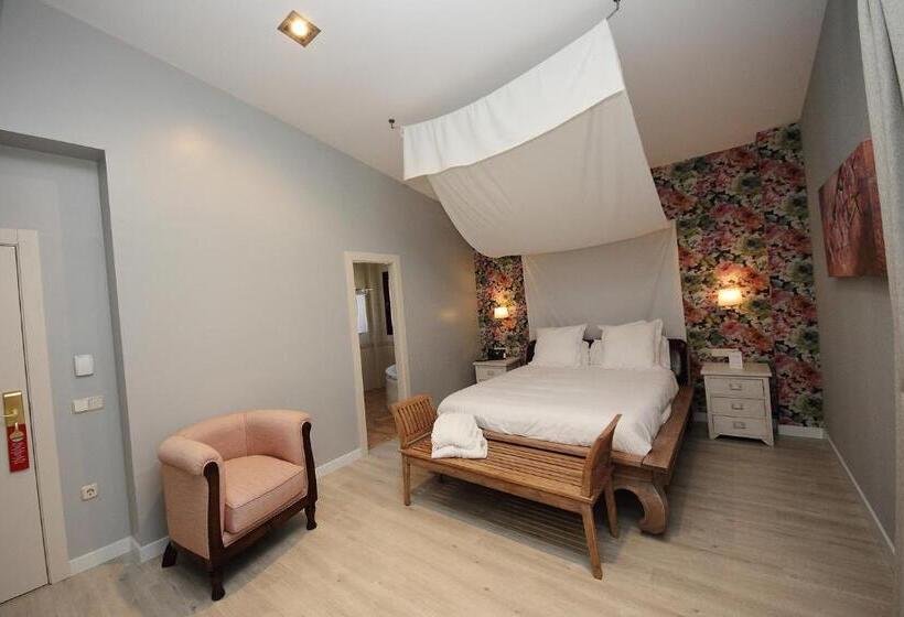 Номер Deluxe, Chateau Vinasoro