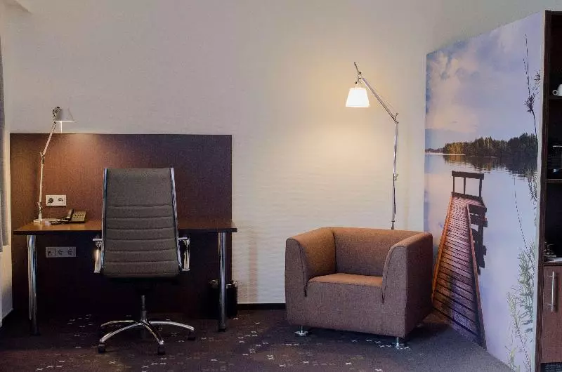 اتاق اجرایی با تخت بزرگ, Flonk Hotel Groningen Zuid, Bw Signature Collection