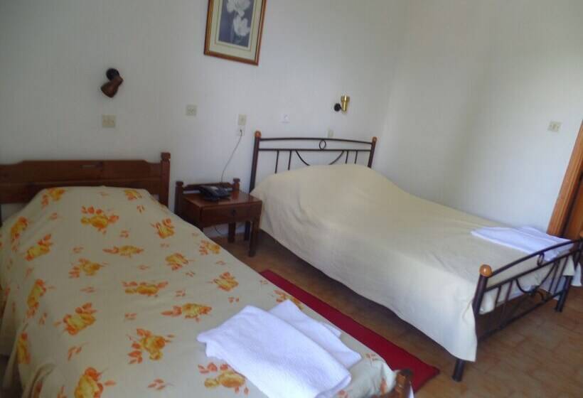 Номер Стандарт Трехместный, Inomaos