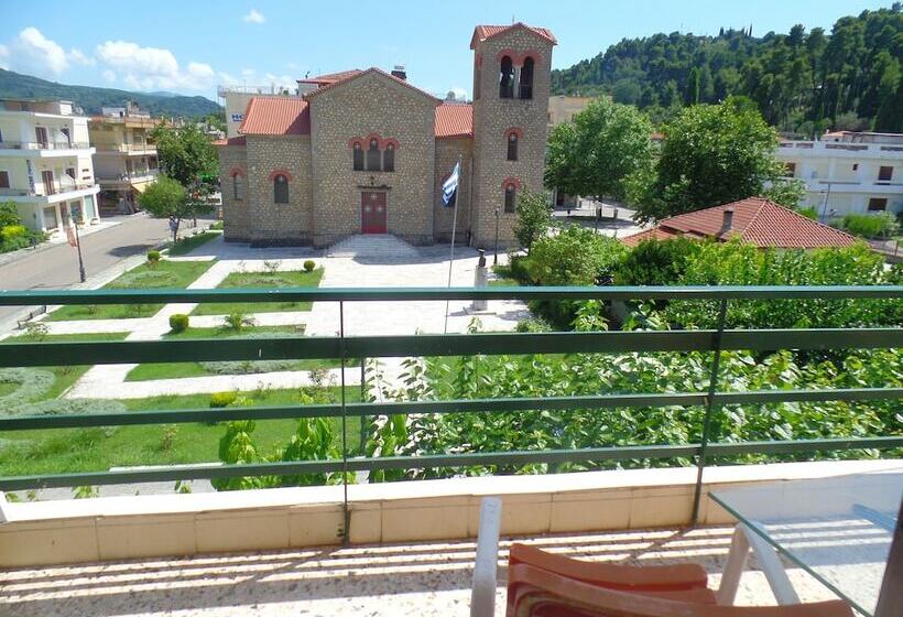 Четырехместный Номер Стандарт, Inomaos