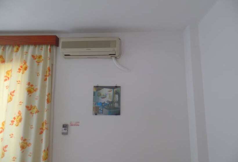 Четырехместный Номер Стандарт, Inomaos