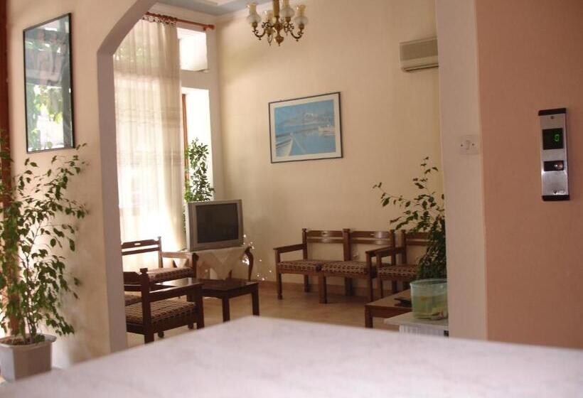 Четырехместный Номер Стандарт, Inomaos