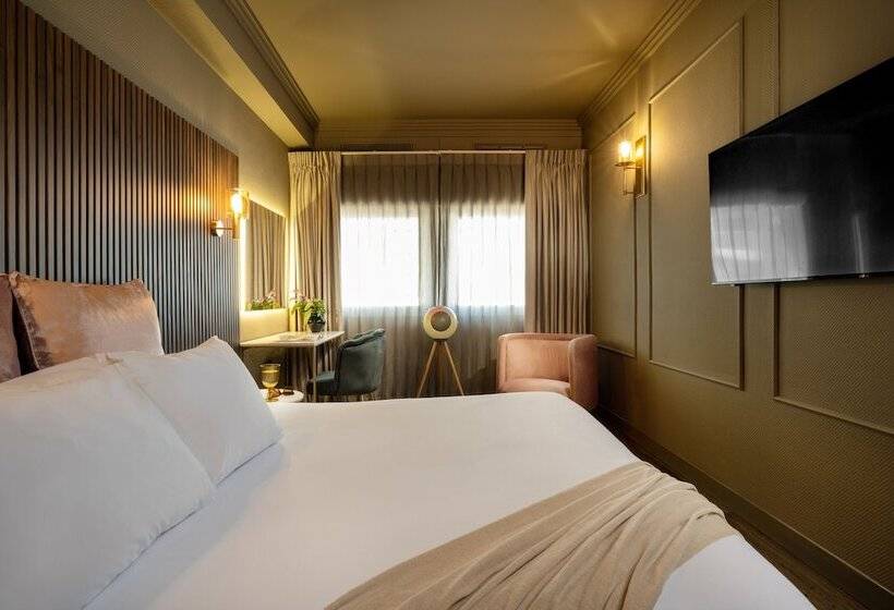 デラックスルーム, Leonardo Gordon Beach