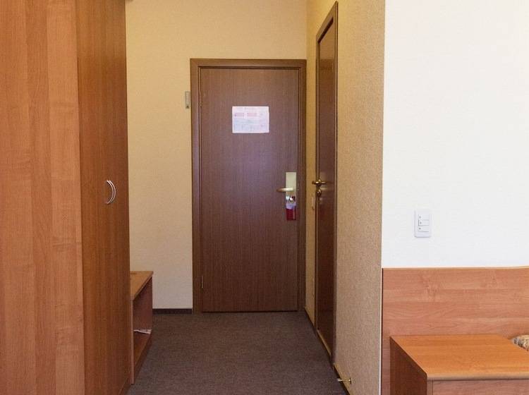 اتاق استاندارد یک نفره, Maxima Zarya