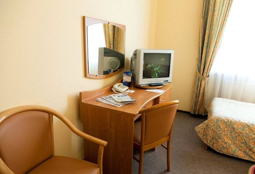 اتاق استاندارد یک نفره, Maxima Zarya