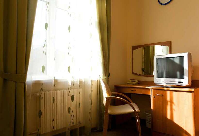 اتاق استاندارد سه نفره, Maxima Zarya