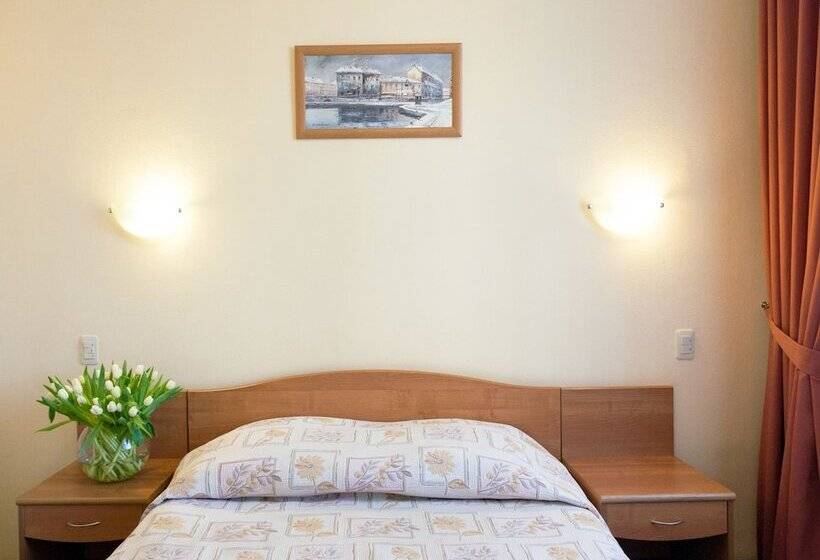 اتاق سوپریور, Maxima Zarya