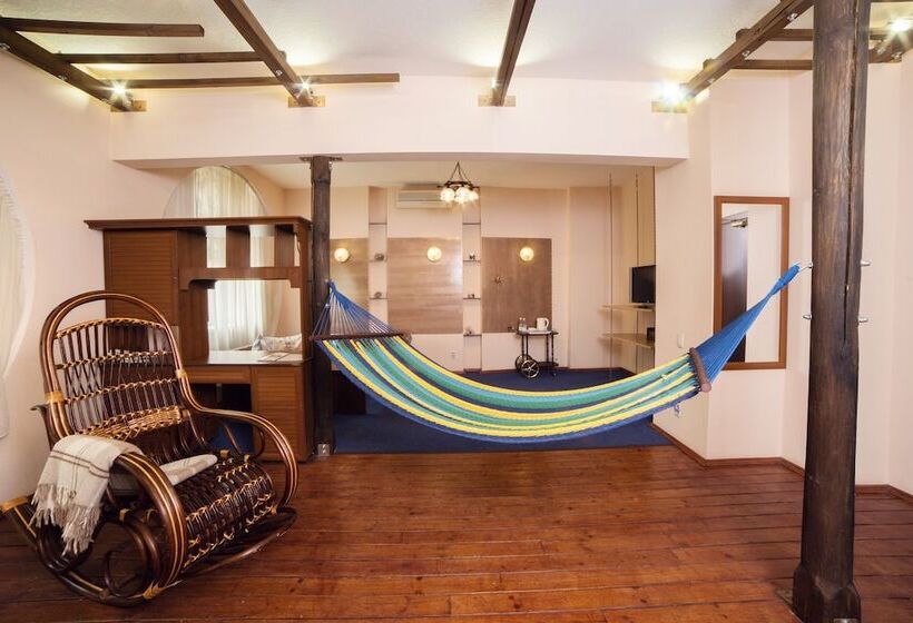 سوییت, Maxima Zarya