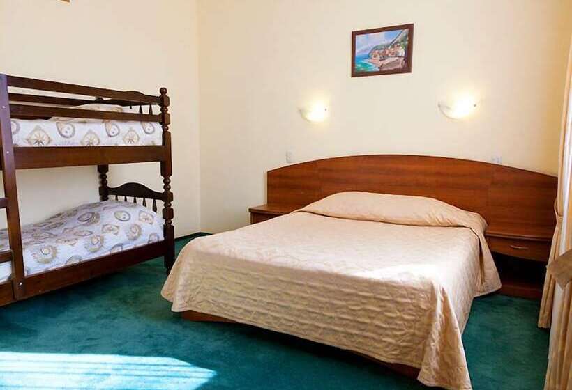 اتاق خانوادگی, Maxima Zarya