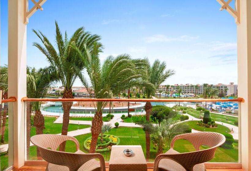 Семейный Номер, Pickalbatros Dana Beach Resort   Aqua Park