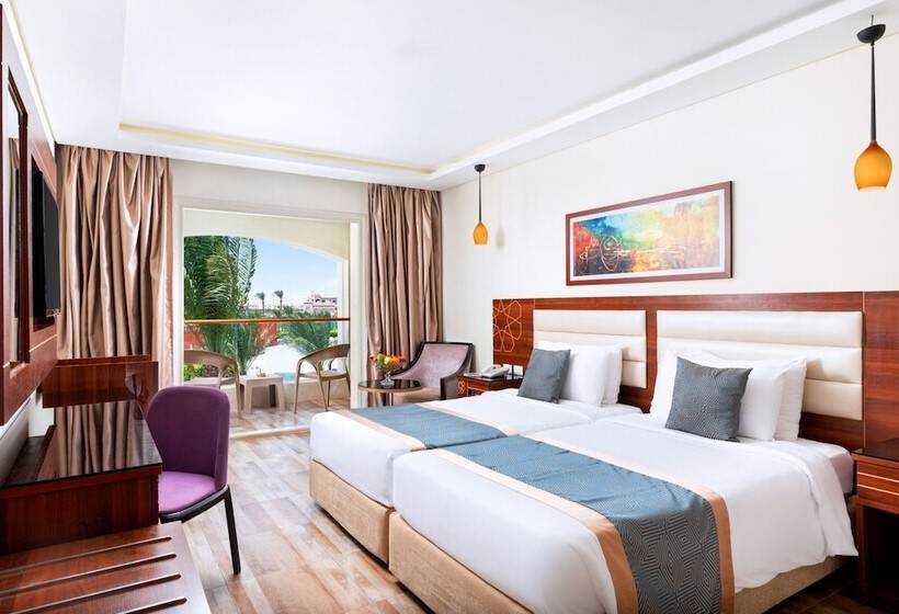 Семейный Номер, Pickalbatros Dana Beach Resort   Aqua Park