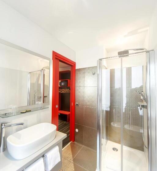 اتاق اجرایی با تخت بزرگ, Hôtel Boutique Richelieu, Lyon Gare Part Dieu