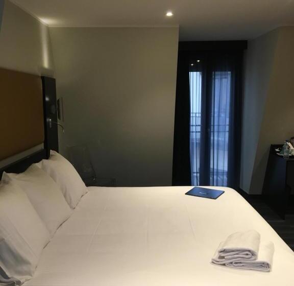 اتاق اجرایی با تخت بزرگ, Hôtel Boutique Richelieu, Lyon Gare Part Dieu