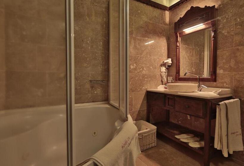 디럭스 트리플 룸, Selcuklu Evi Cave Hotel   Special Category