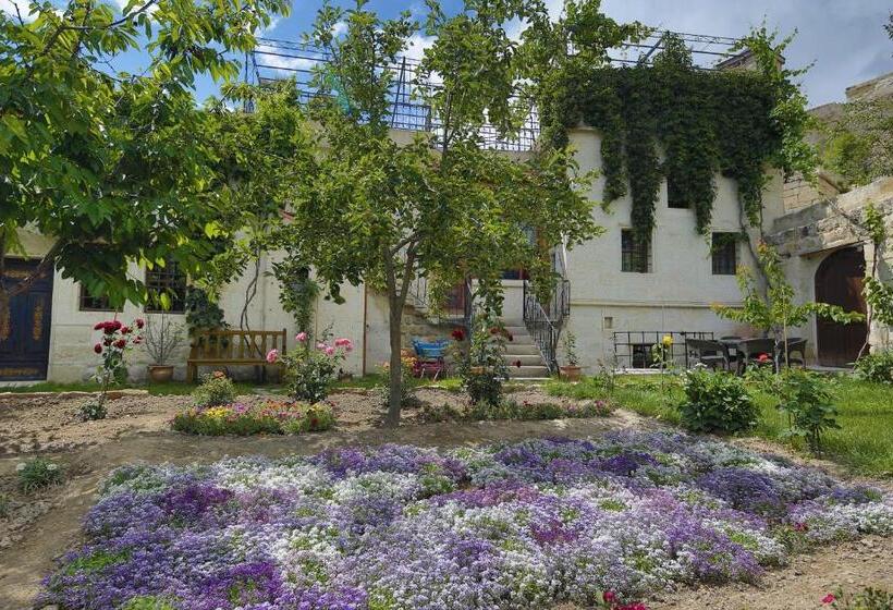 ガーデンビュースイート, Selcuklu Evi Cave Hotel   Special Category