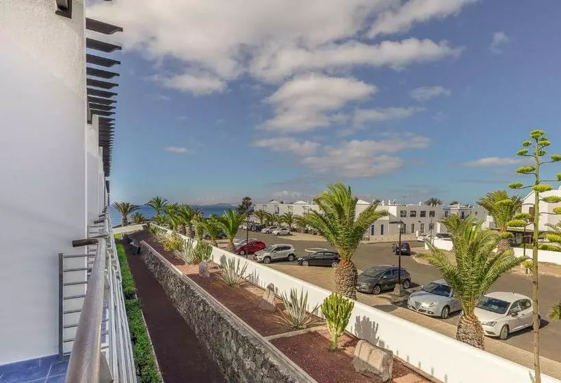 اتاق اساندارد با چشم‌انداز جانبی به دریا, Mirador Papagayo By Livvo