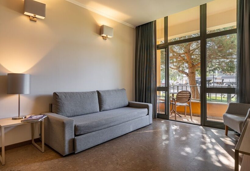 ジュニアスイート, Vila Park