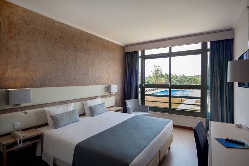 プールビュースタンダードルーム, Vila Park