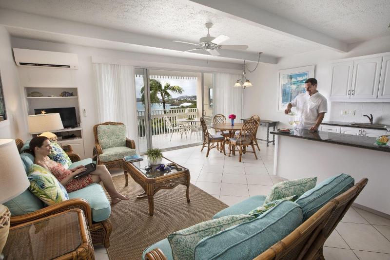 سوئیت 2 خوابه, Secret Harbour Beach Resort