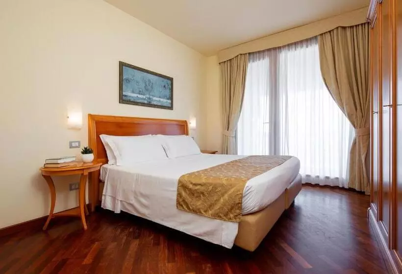 1 Bedroom Apartment Lake View, Domina Borgo Degli Ulivi Garda Lake