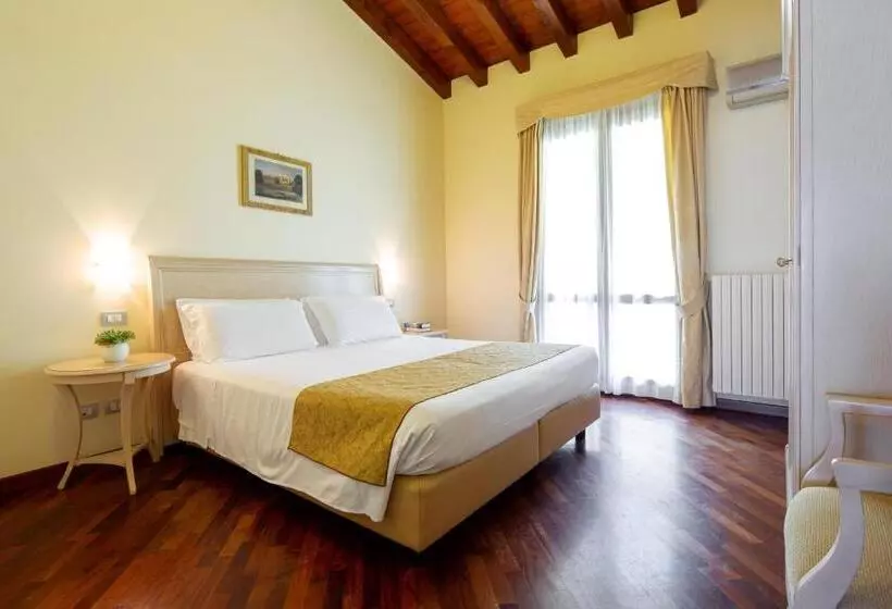 اتاق استاندارد, Domina Borgo Degli Ulivi Garda Lake