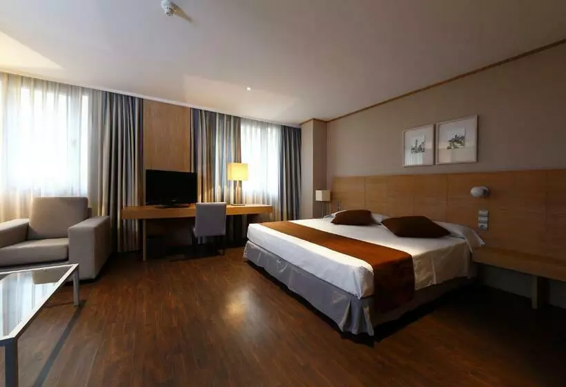 سوییت جونیور, Eurohotel Castellón