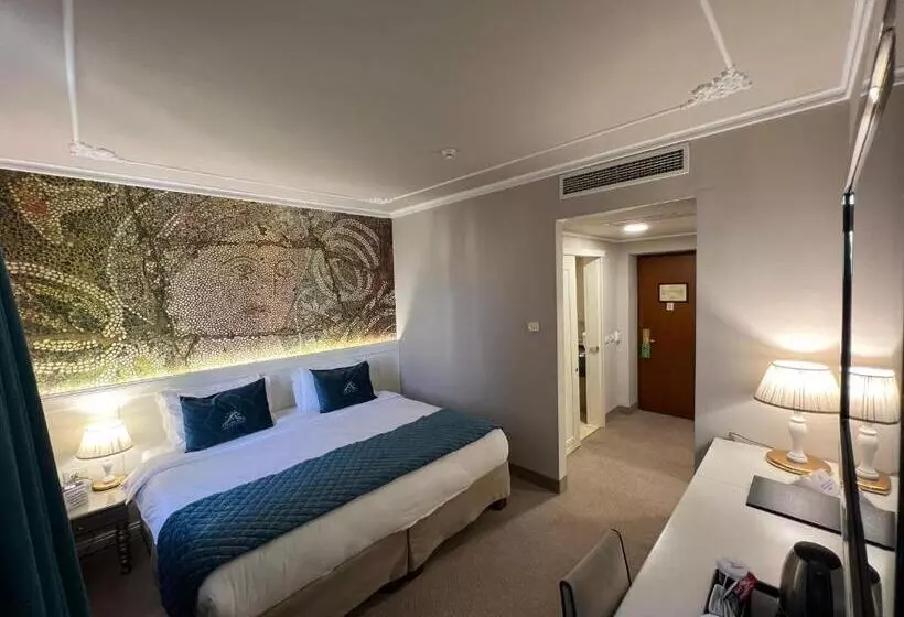اتاق استاندارد با چشم‌انداز استخر, Adriatik Hotel, Bw Premier Collection