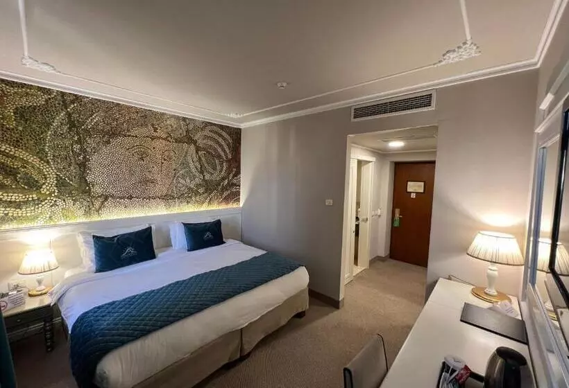 اتاق استاندارد با چشم‌انداز استخر, Adriatik Hotel, Bw Premier Collection